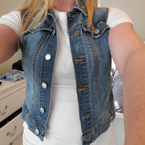 Denim Vest - Picture 4 of 5